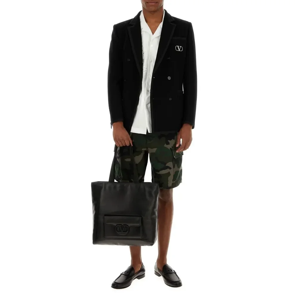 VALENTINO GARAVANI Mens Black Nappa Leather Tote V Logo Plaque Top Handle $2595